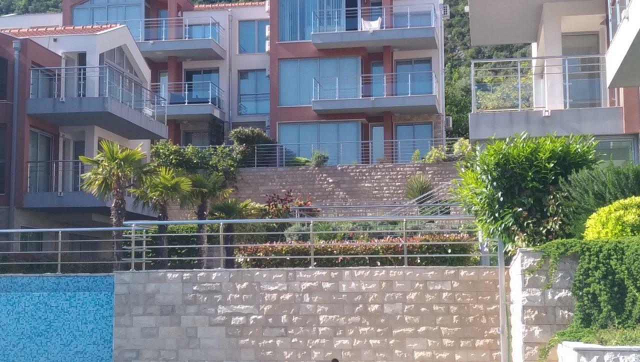 Apartments Acacia Hill Ðenovići 外观 照片